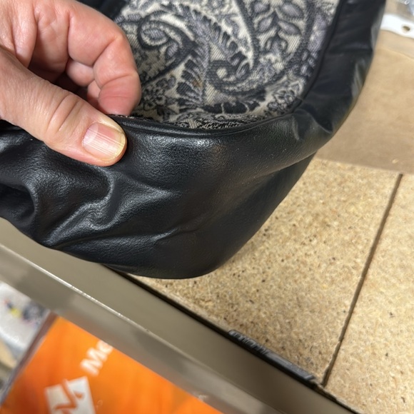 Black floral vintage shoulder purse - Picture 9 of 14